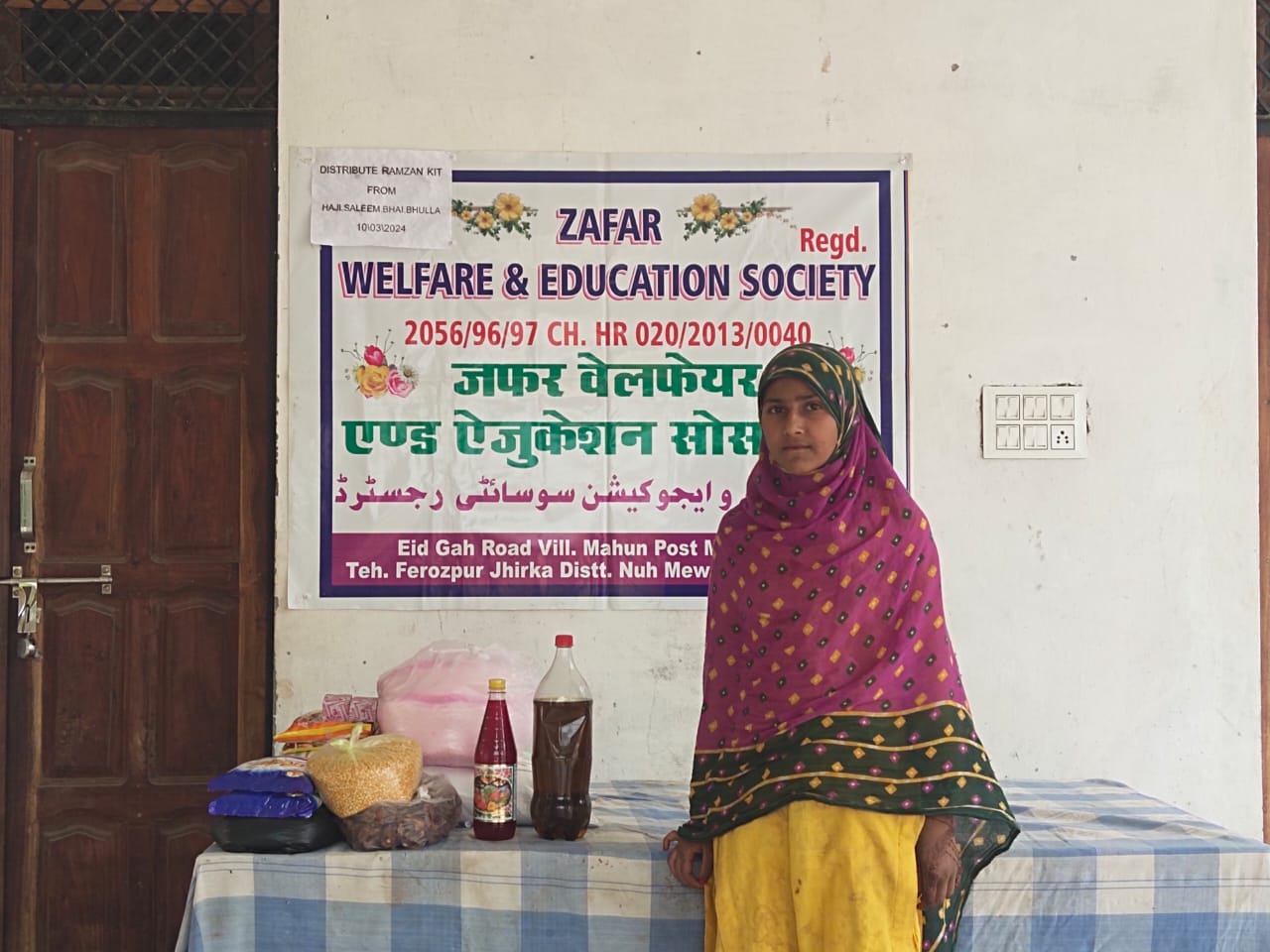 Distributing Ramzan kit for poor people. 2024